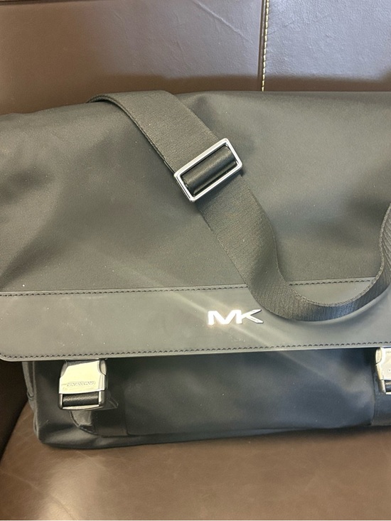 Michael Kors Handbags - Michael Kors Black Malone Cargo Messenger Bag with Silver Hardware 14”x 3” x 11”